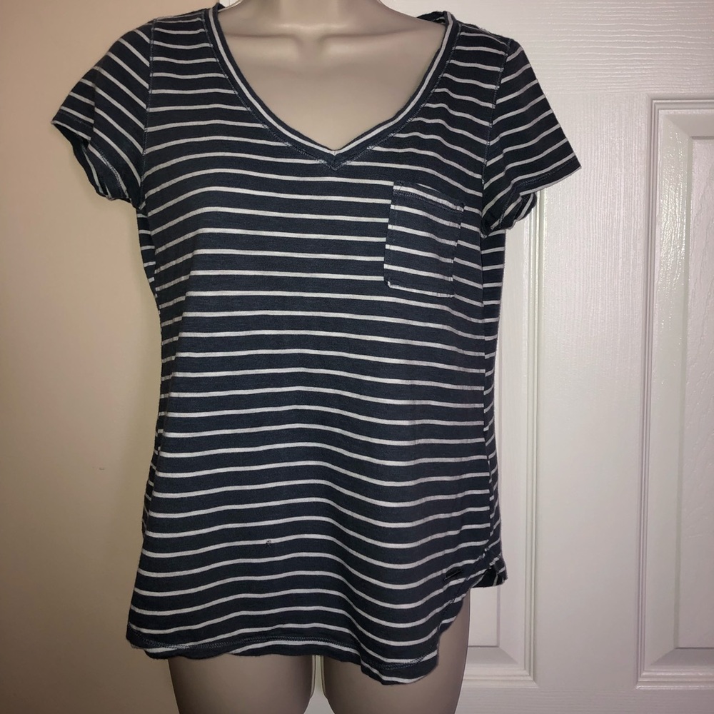 Abercrombie & Fitch top